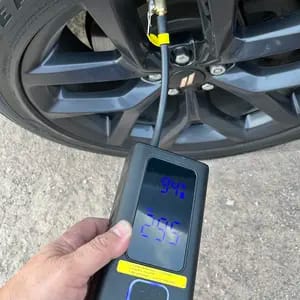 Customer photo review of Protezione Anti-Perdite Valvola Pneumatici Ottone 8mm Bloccaggio