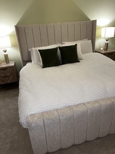 Customer photo review of Piper Stripe Panel Lined Bed