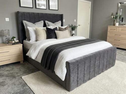 Customer photo review of Piper Stripe Panel Lined Bed