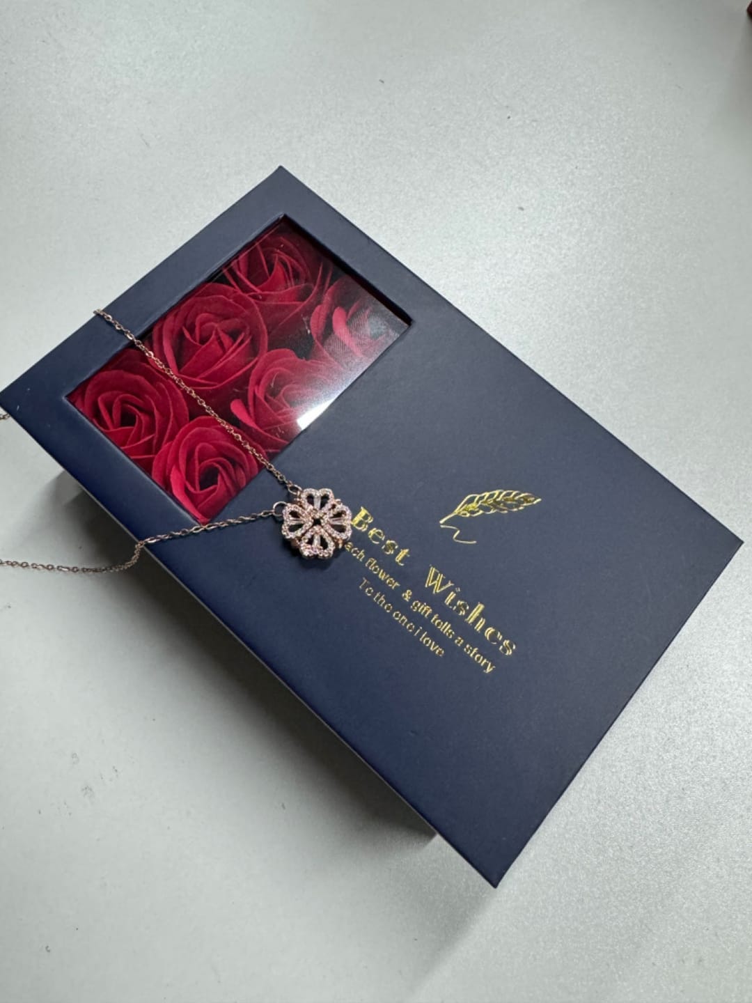Customer photo review of Kandelya Trébol