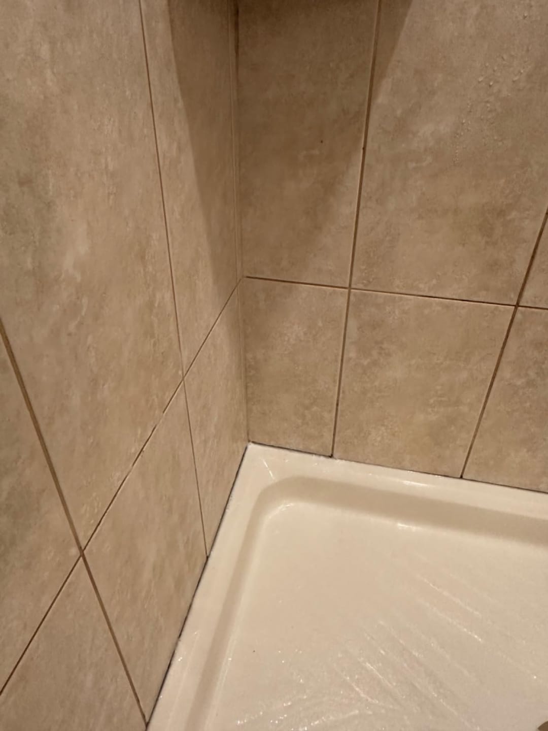 Customer photo review of ✨✨ Bathroom Cleaner: Sparkle in Seconds, No Harsh Fumes