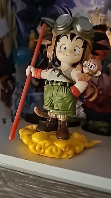Customer photo review of Goku Young Adventurer "Journey to the West" Style 16cm Figure with Power Pole, Flying Nimbus & Small Monkey Companion
