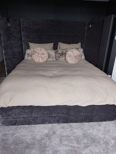Customer photo review of Leland Wide Headboard Upholstered Line Panel Bed