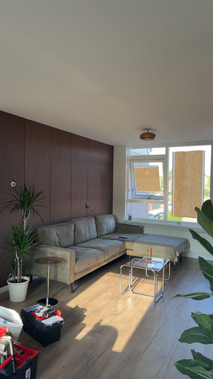 Customer photo review of Decopanel Eiken Dark Walnoot 270 x 60 cm Akoestische wandpanelen