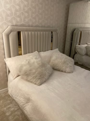 Customer photo review of Samy Glossy Gold Strip Elegance Bed