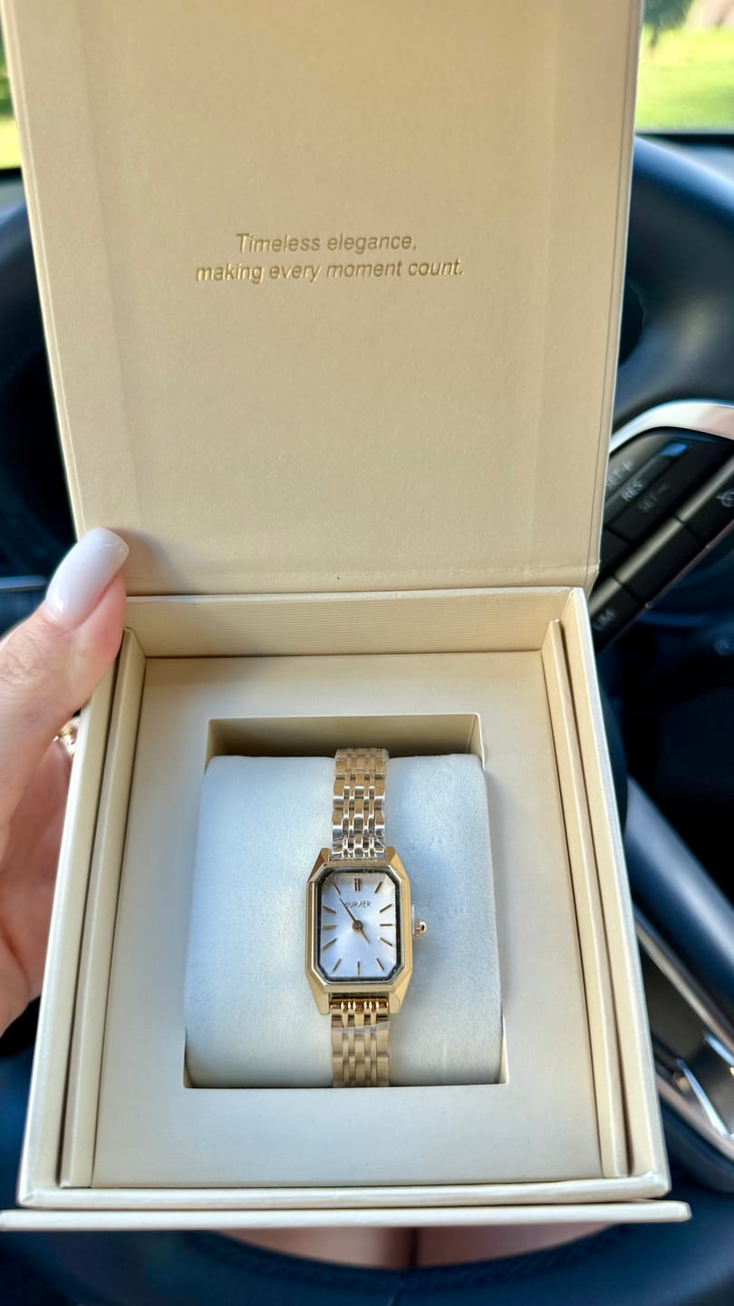 Customer photo review of Isabell Petite Gold