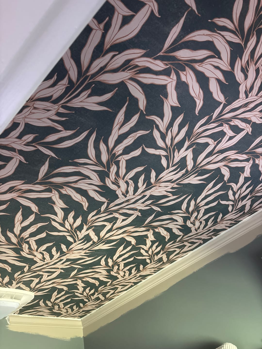 Customer photo review of Oaks Wallpaper by Taddy Mikelaites