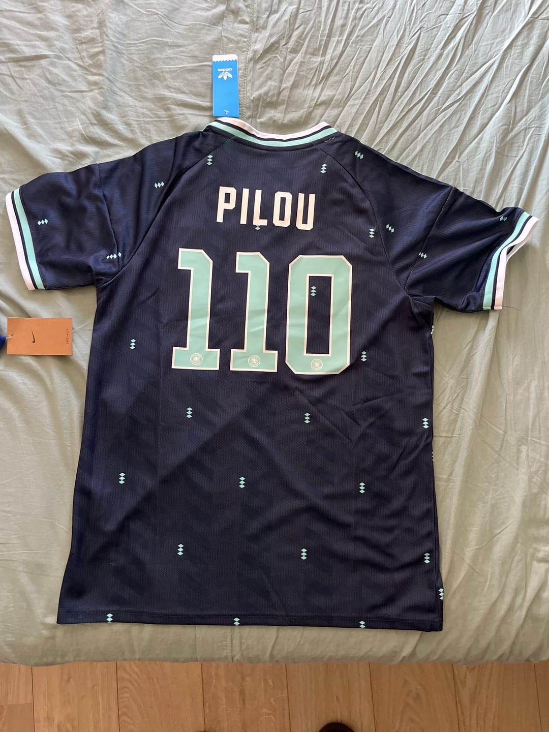 Customer photo review of MAILLOT ALLEMAGNE EXTERIEUR COUPE DU MONDE 2026