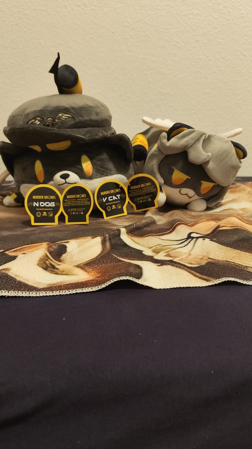 Customer photo review of V Cat Plush