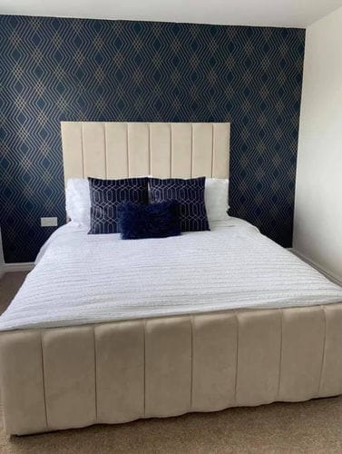 Customer photo review of Lanaya Linear Panel Bed