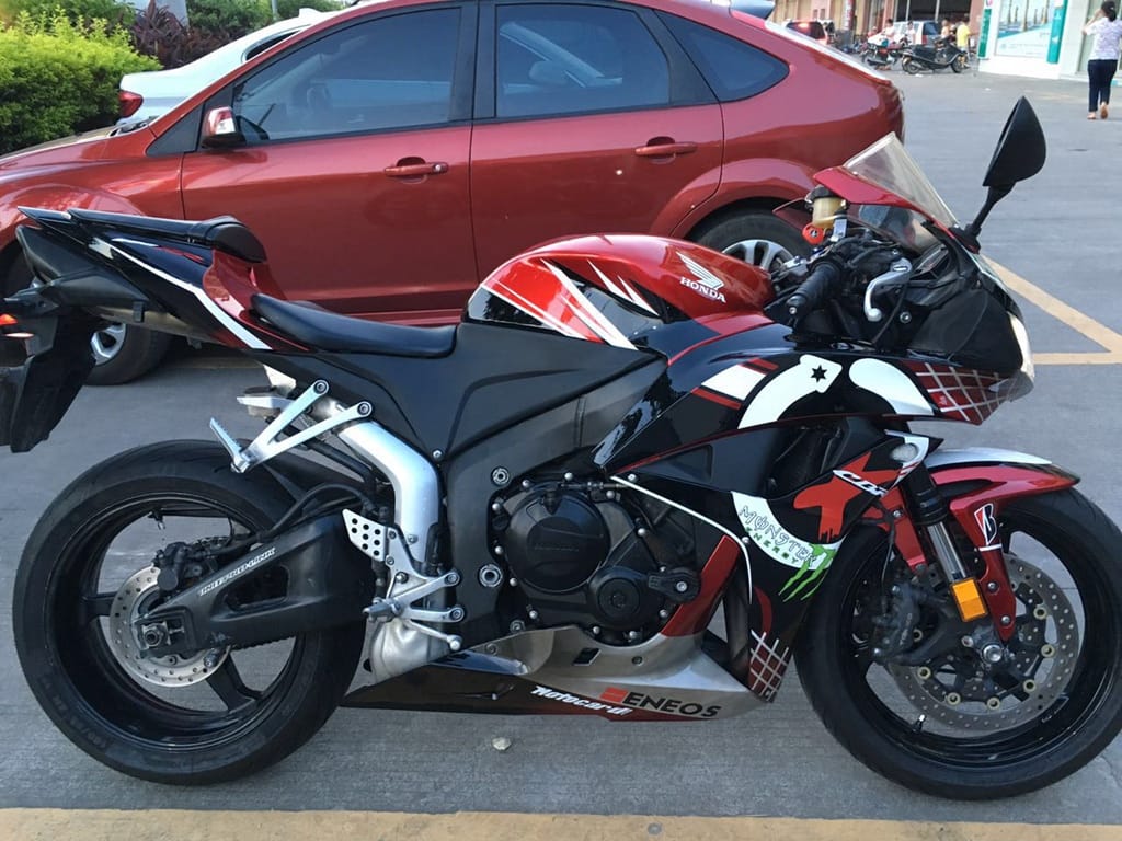 Customer photo review of Silver White Fairing Fit for SUZUKI GSXR 600/750 2008-2010 Aftermarket Fairing Kit