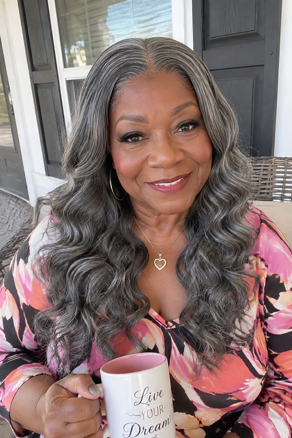 Customer photo review of Luvwin 5x5 Salt & Pepper Body Wave Glueless Bob Wig 100% Human Hair