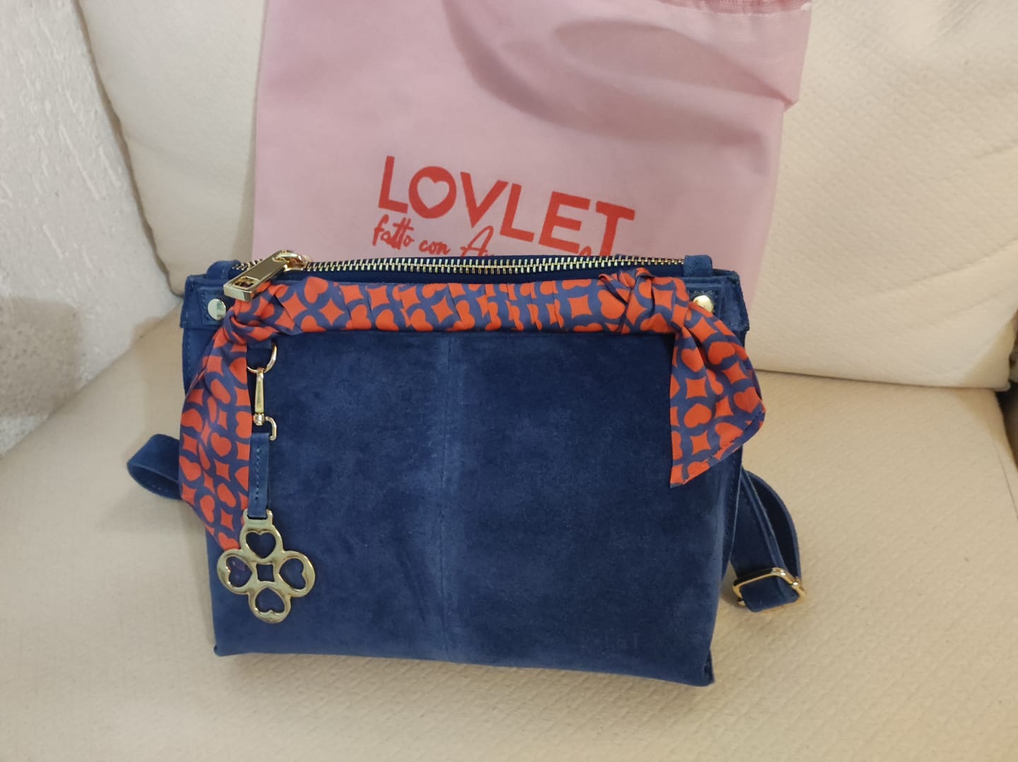Customer photo review of BORSA MINI SOFY CAMOSCIO JEANS