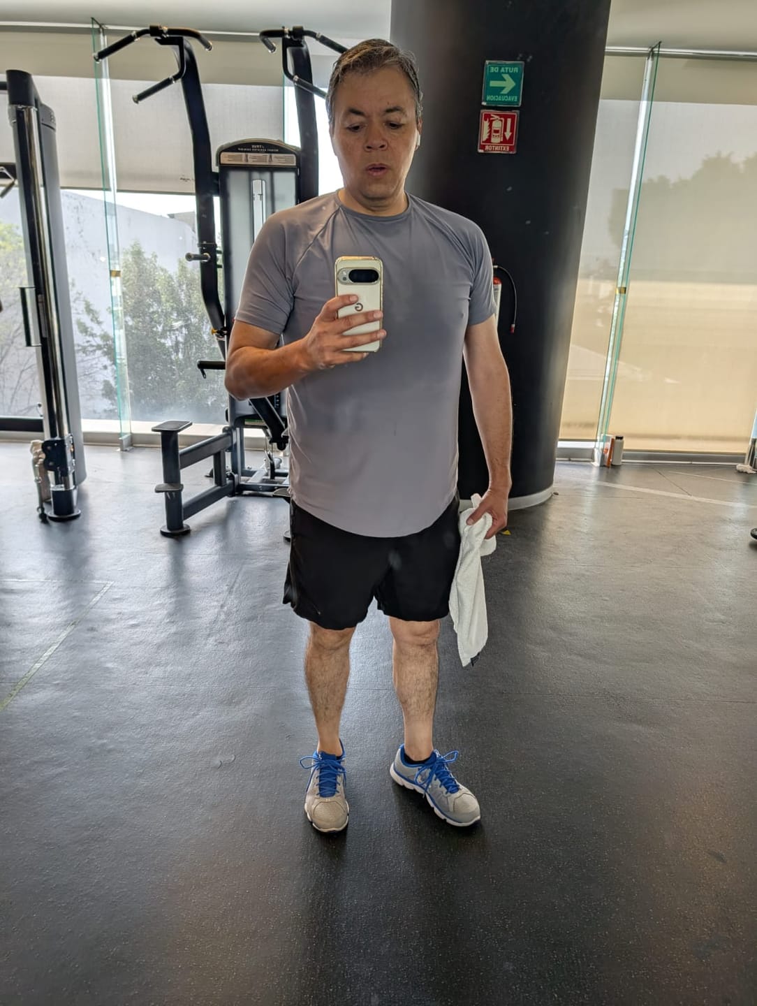 Customer photo review of Training Sport Tee - Light Gray