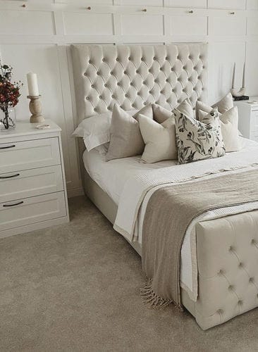 Customer photo review of Elijah Chesterfield Upholstered Fabric Bed