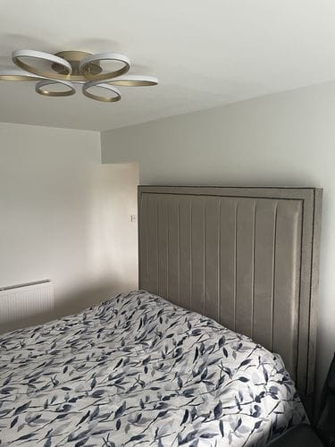 Customer photo review of Harold Wide Headboard Divan Ottoman Platform Top Under Storage Bed