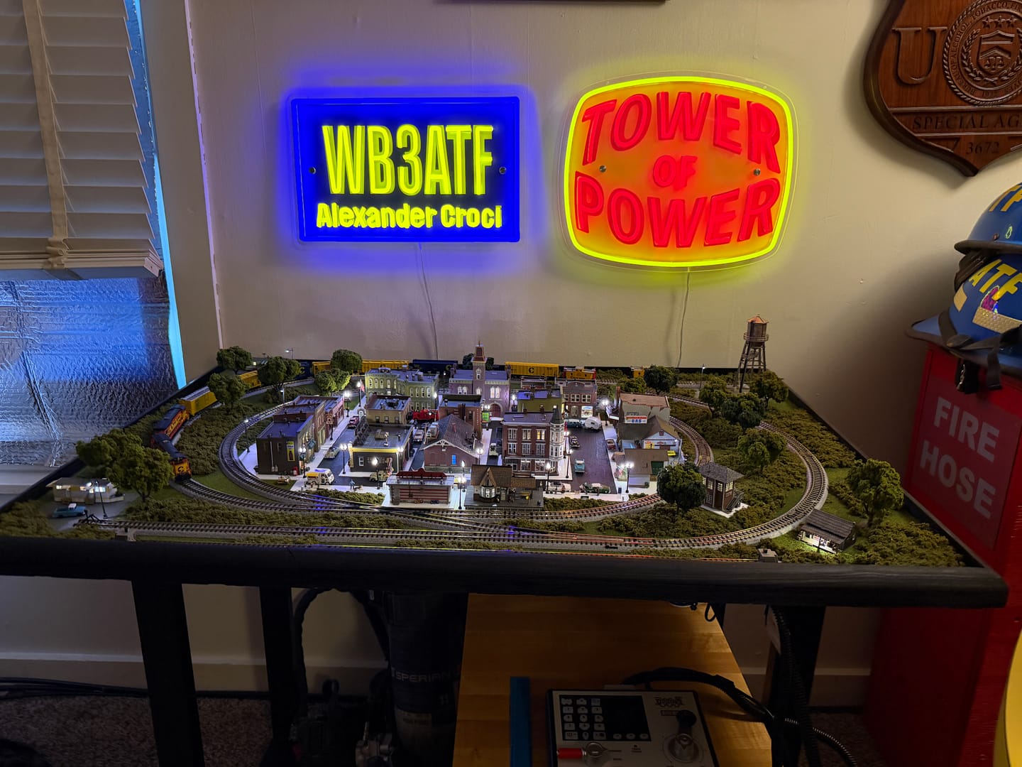 Customer photo review of Alexander Croci | LED NEON SIGN (2 SIGNS)