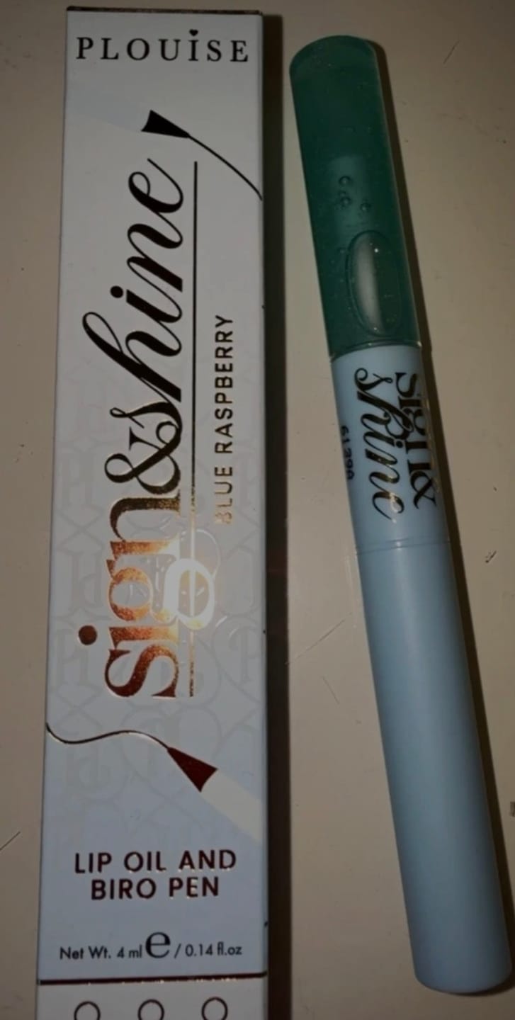 Customer photo review of Back to Business Sign And Shine Lip Oil Pen - PRE-ORDER