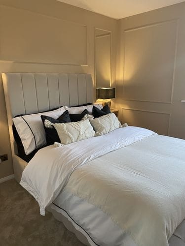 Customer photo review of Pilmore Grand Deluxe Stripe Line Bed