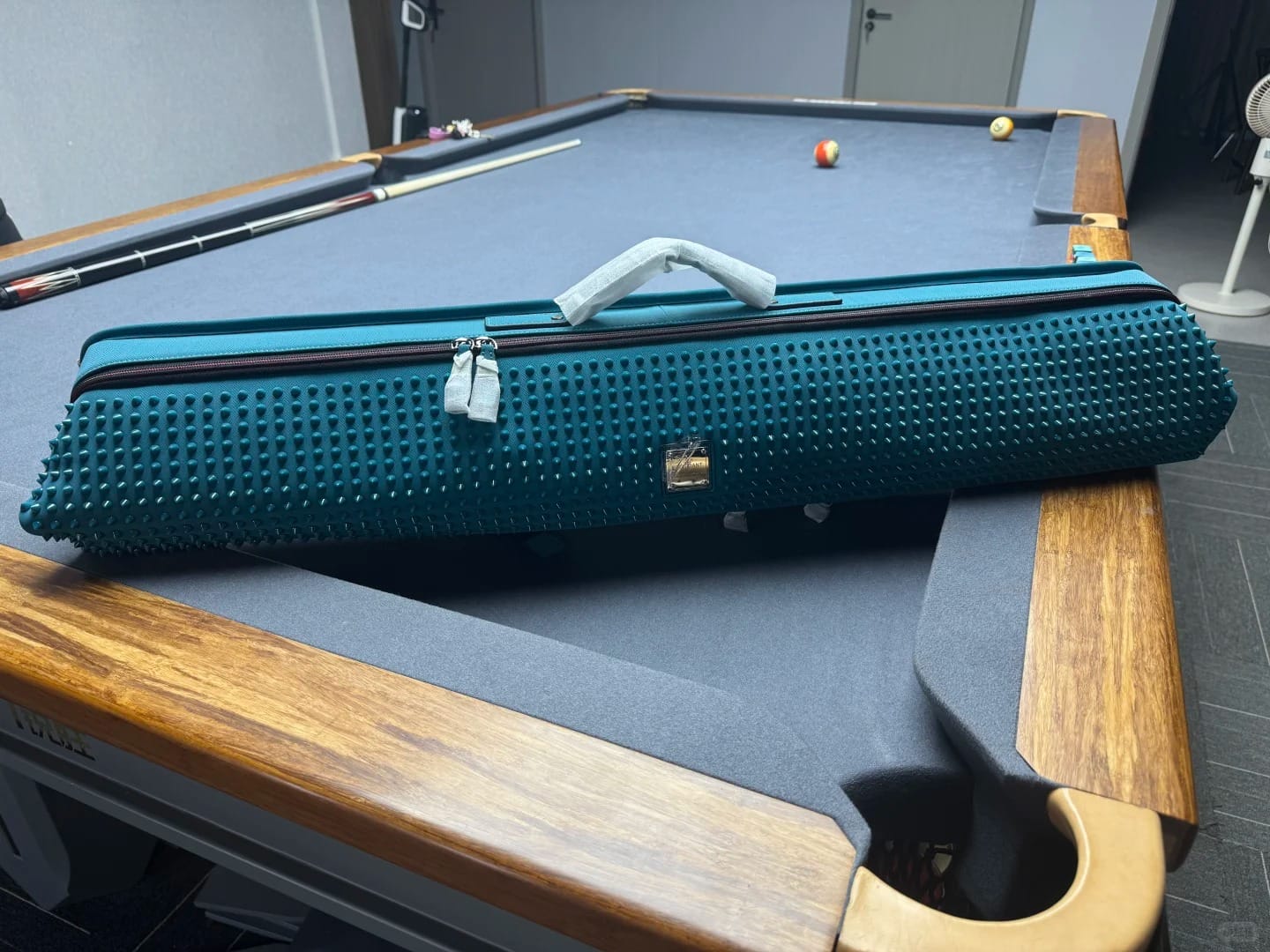 Customer photo review of Lizard Loverat Series Cue Case 3B4S