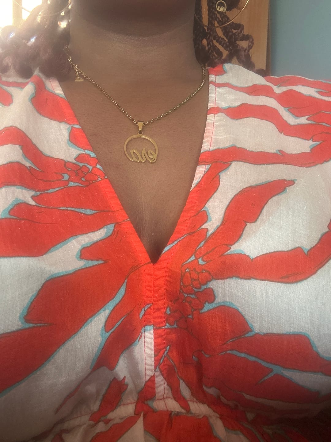 Customer photo review of Gold Era Necklace