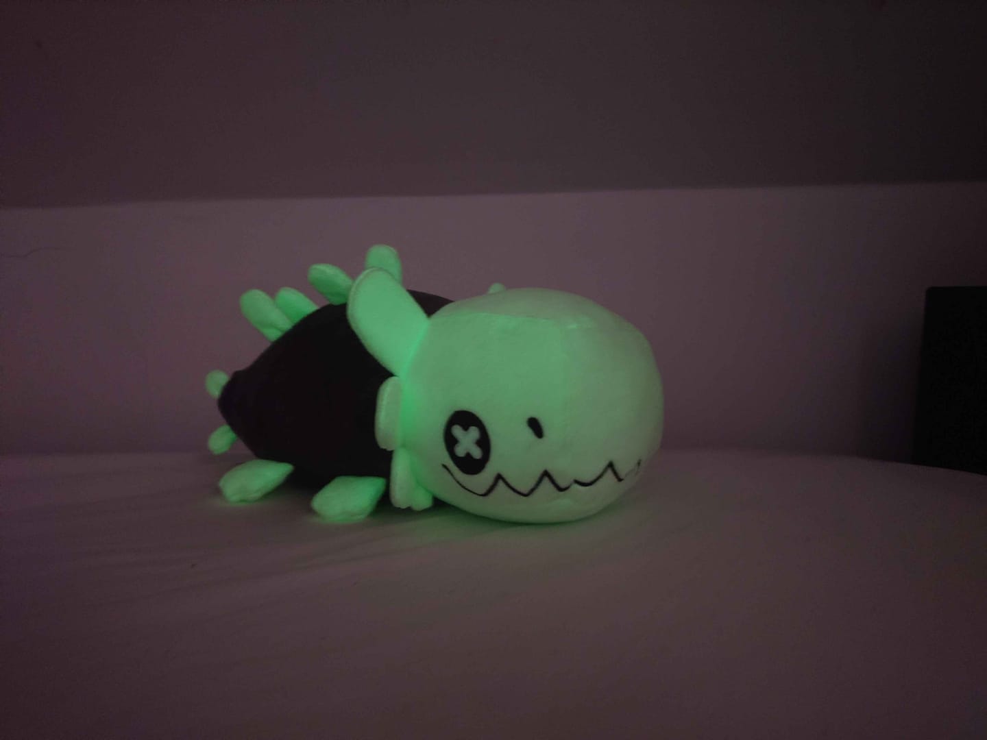 Customer photo review of Rain World - Glowing Green Lizard Plush