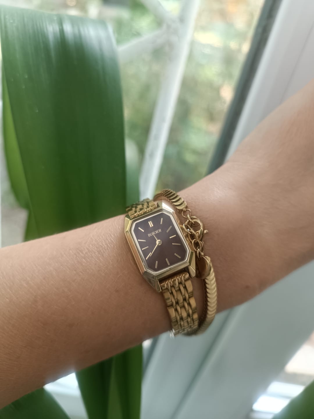 Customer photo review of Isabell Petite Gold Burgundy