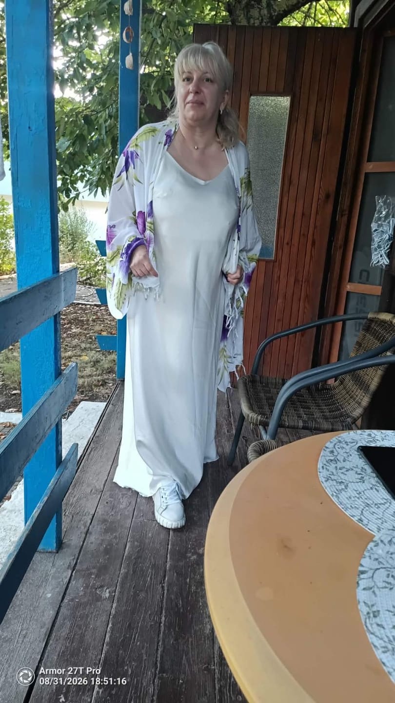 Customer photo review of Дълга рокля от сатен