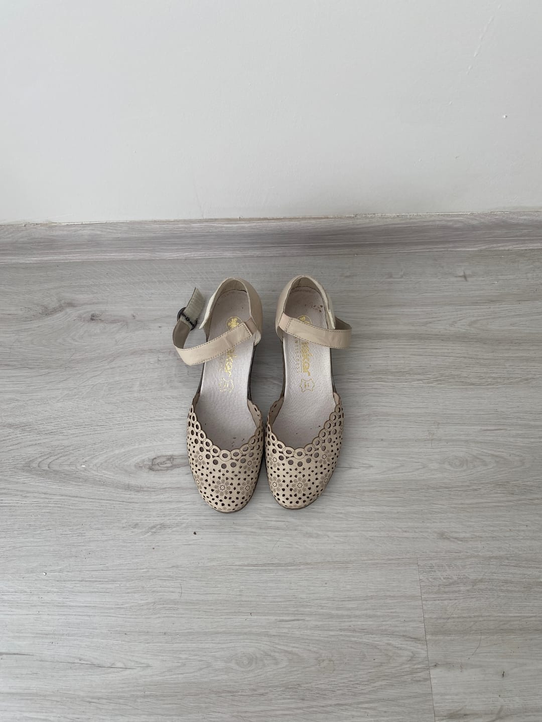 Customer photo review of Pantofi Dama Piele Naturala Rieker RIEK 40902