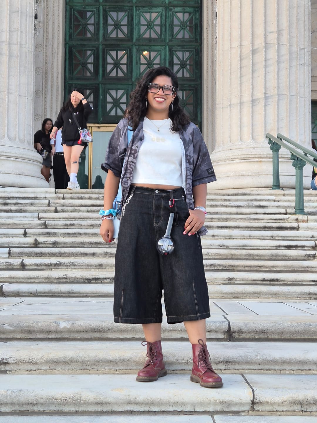Customer photo review of Aelfric Eden Detachable Kerchief Baggy Longline Jorts
