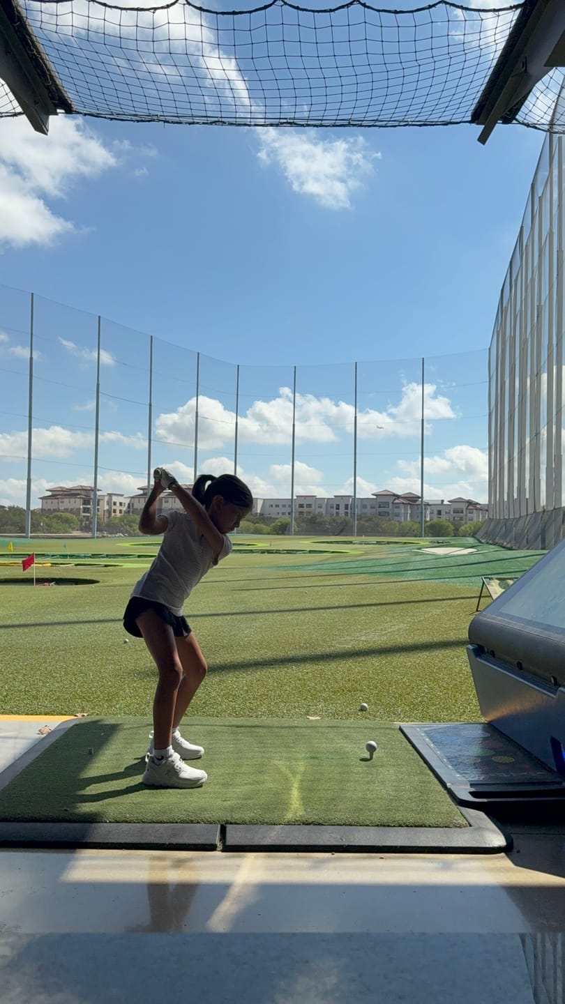 Customer photo review of ECLIPSE - Junior Golf 7 Club & Bag Set - Ages 7-9