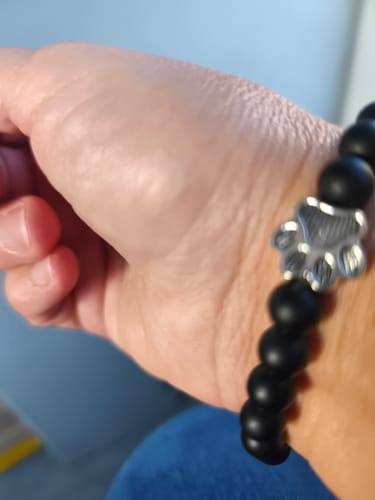 Customer photo review of Pulsera de Esperanza