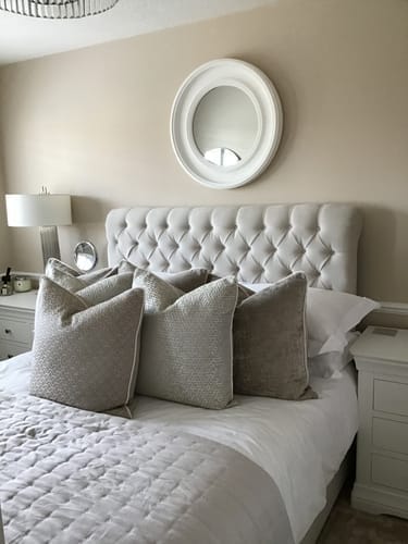 Customer photo review of Braxton Chesterfield Sleigh Scroll Divan Ottoman Storage Bed