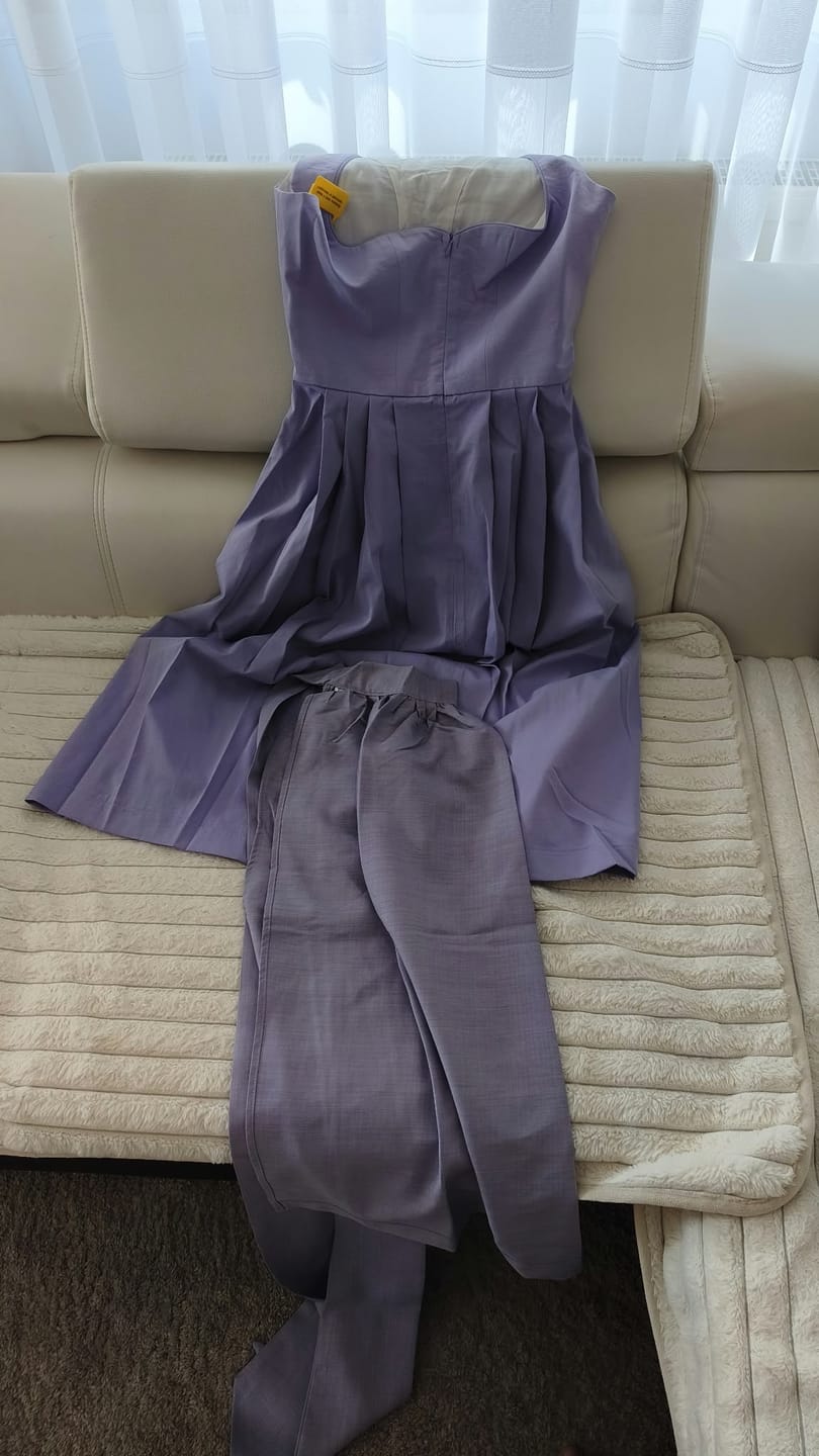 Customer photo review of Jacquard Dirndl in Rauchflieder mit Eckigem Ausschnitt Finja