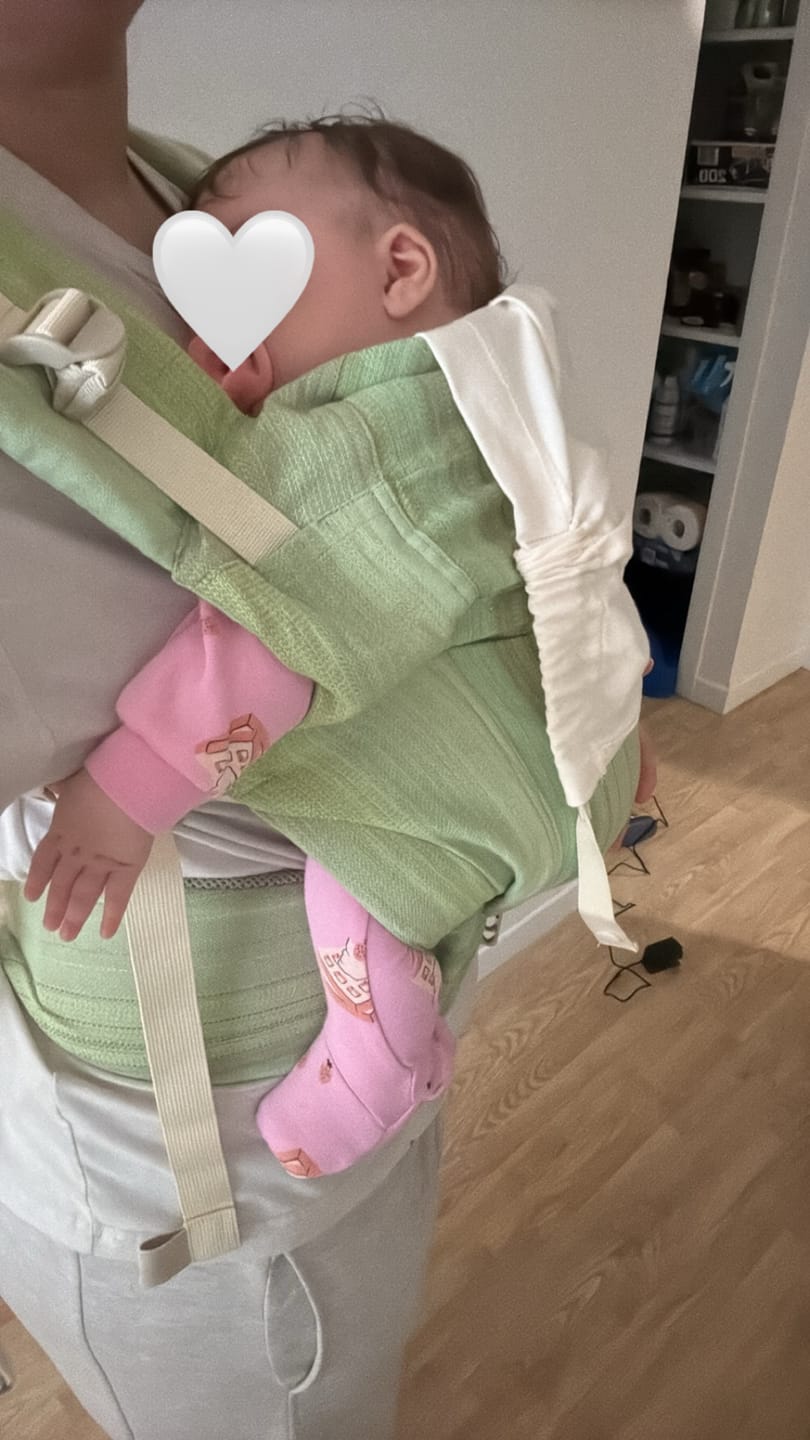 Customer photo review of Porte-bébé TREK 2.0 | Matcha