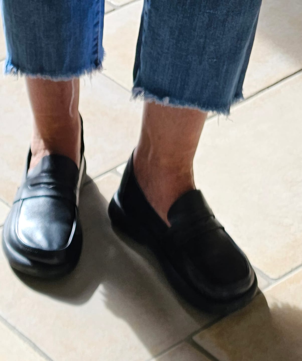 Customer photo review of Women Summer Genuine Leather Flat Shoes