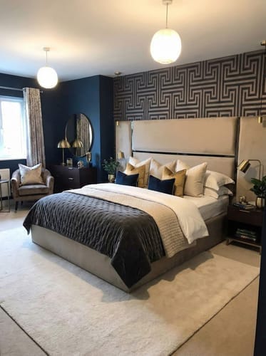 Customer photo review of Alexander Elegance Glossy Trim Wider Headboard Bed