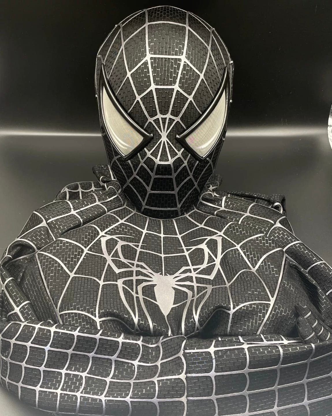 Customer photo review of Tailor made!  Sam Raimi Spiderman 3 Symbiote Suit (Replica Grade)(Screen Printed)