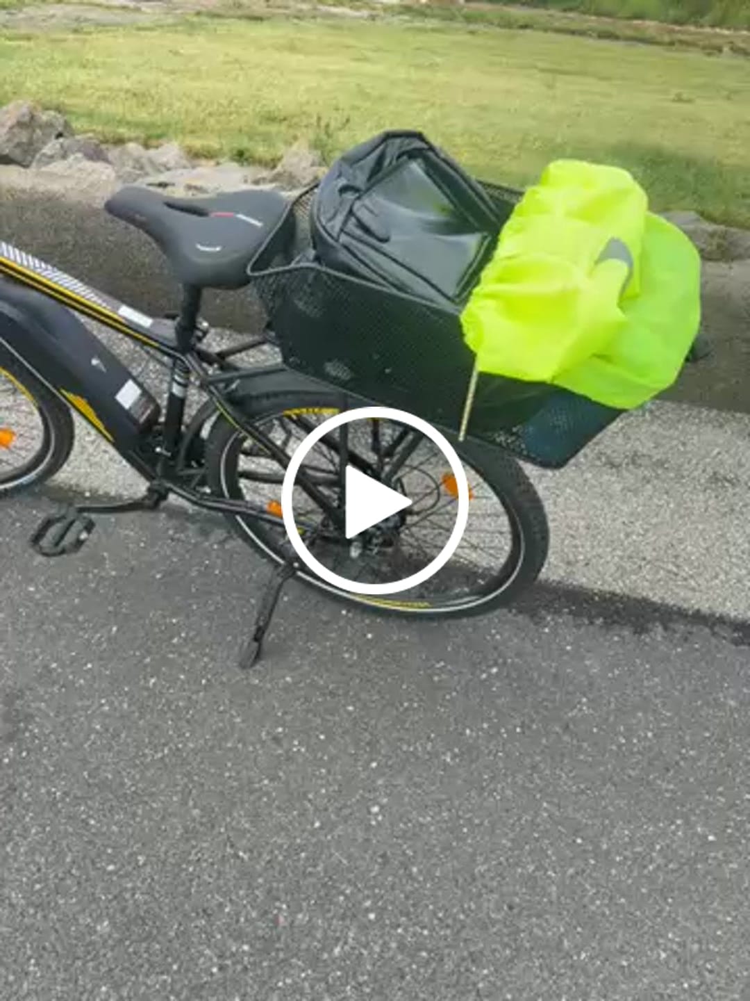 Customer video review of Touroll U1 Mountain Electric Bike
