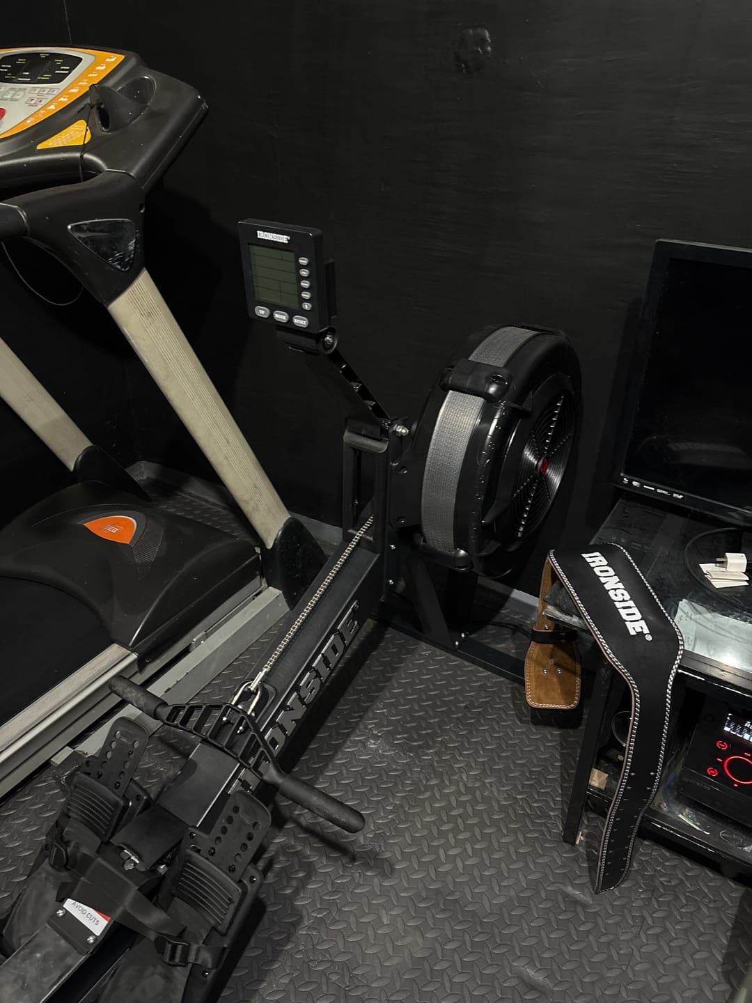 Customer photo review of IRONSIDE Rowing Machine + Ski Erg Combo