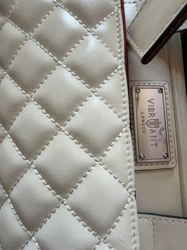 Customer photo review of Lizard Coco Series Cue Case 3B4S