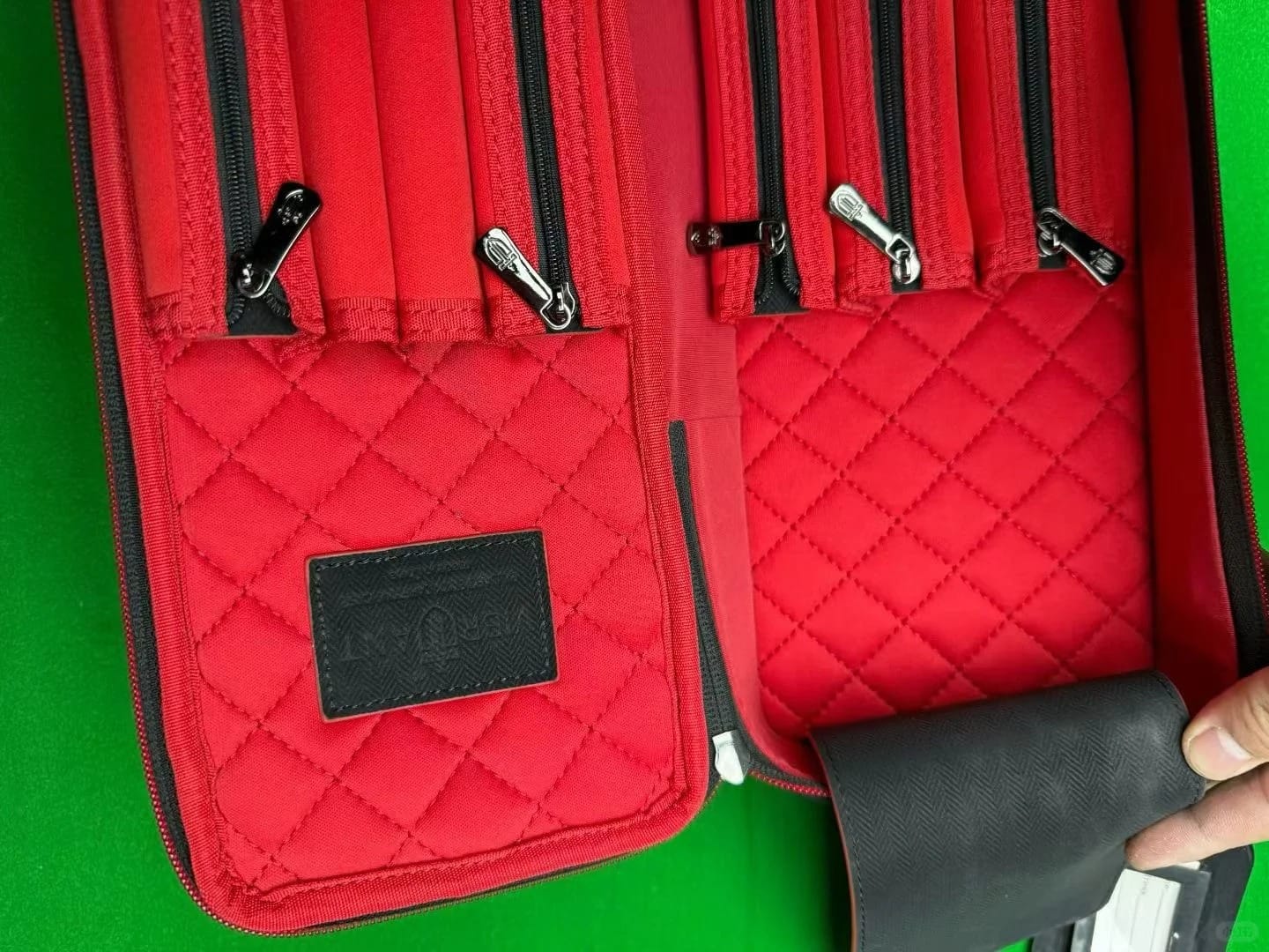 Customer photo review of Lizard Loverat Series Cue Case 3B4S