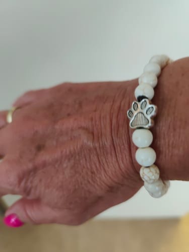 Customer photo review of Pulsera de Esperanza