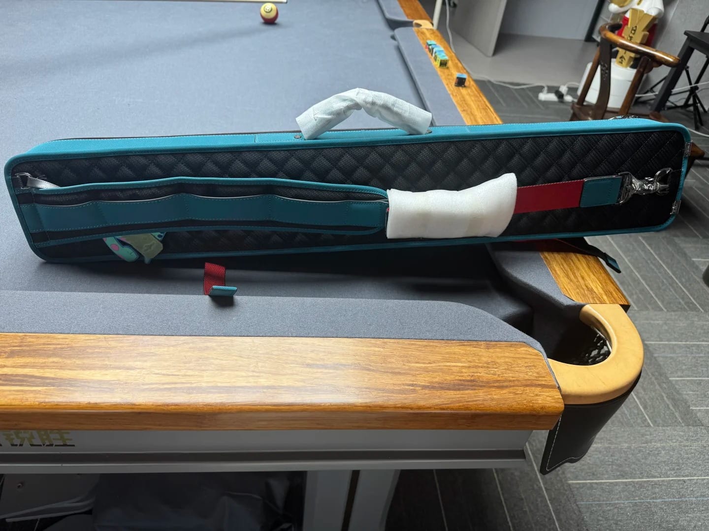 Customer photo review of Lizard Loverat Series Cue Case 3B4S