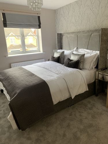Customer photo review of Snowden Winged Drawer Storage Divan Bed
