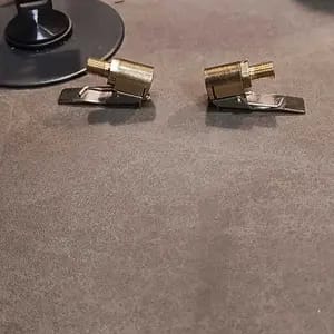 Customer photo review of Protezione Anti-Perdite Valvola Pneumatici Ottone 8mm Bloccaggio