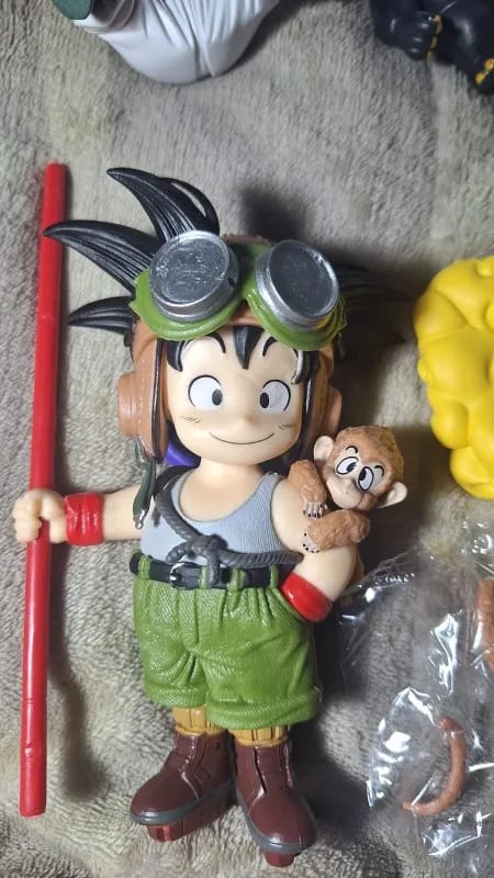 Customer photo review of Goku Young Adventurer "Journey to the West" Style 16cm Figure with Power Pole, Flying Nimbus & Small Monkey Companion