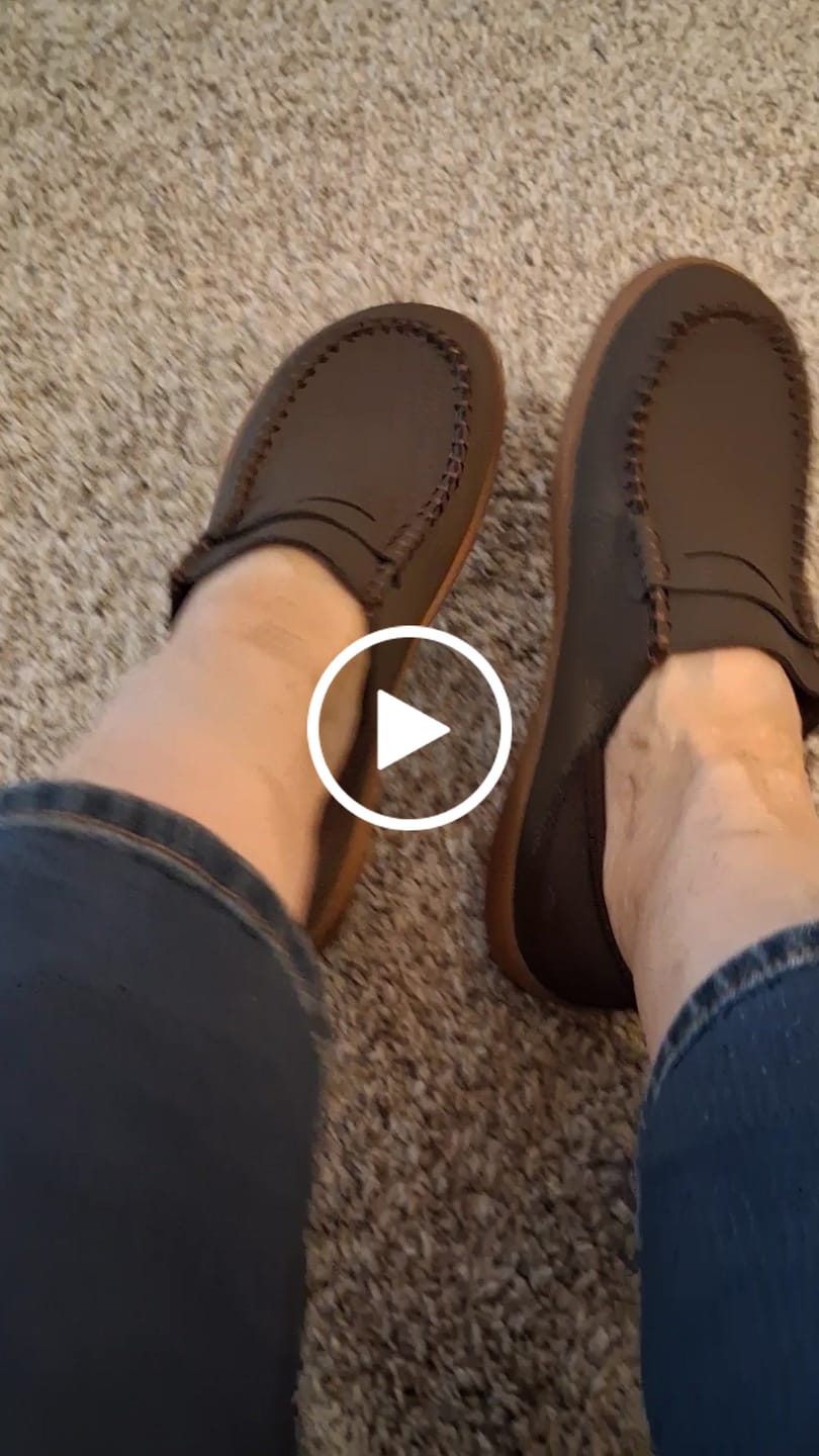 Customer video review of Manis - Barefoot Loafers