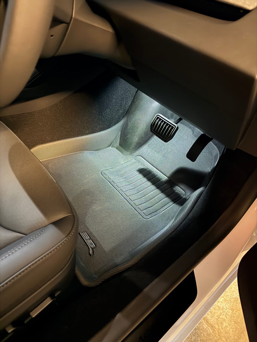 Customer photo review of TESLA MODEL 3 HIGHLAND [2023 - PRESENT]