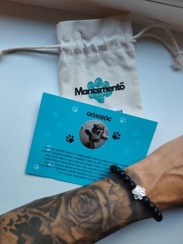 Customer photo review of Pulsera de Esperanza